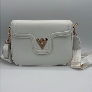 NWT Valentino Orlandi Elegant White Crossbody Bag